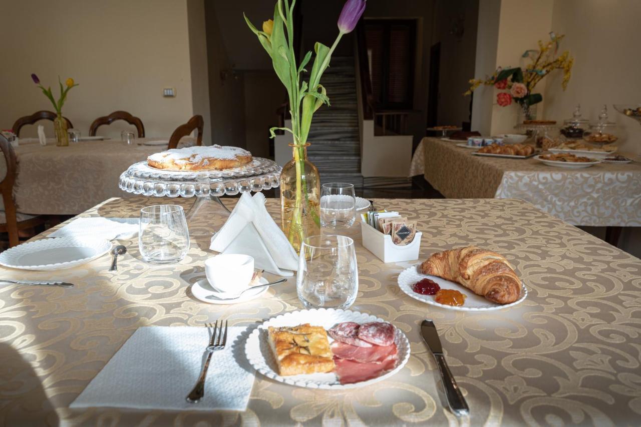 Agriturismo Villa Val D'Olivi Capodacqua  Экстерьер фото