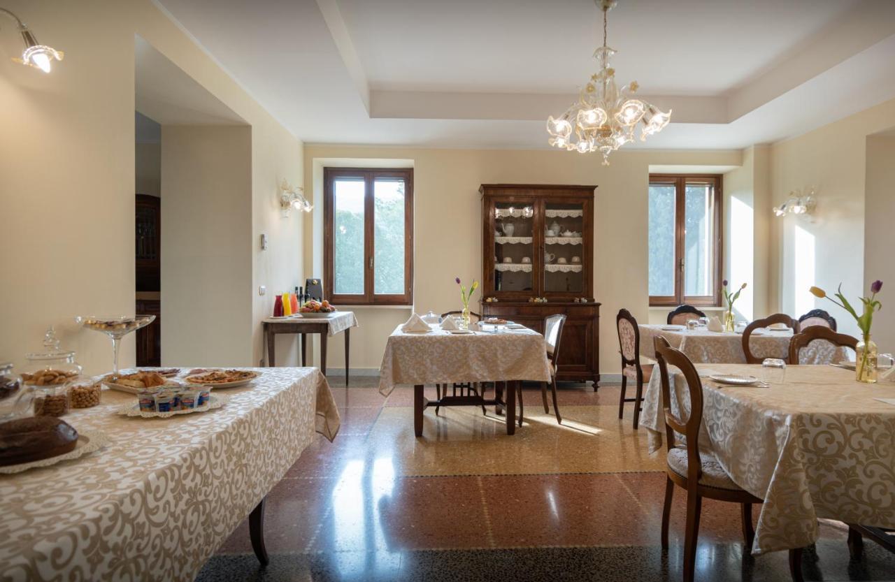 Agriturismo Villa Val D'Olivi Capodacqua  Экстерьер фото