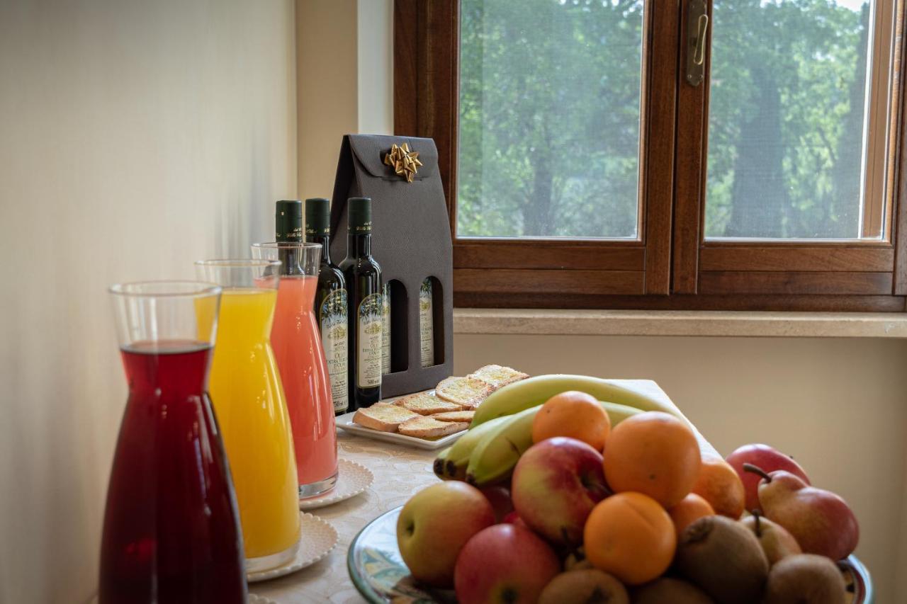 Agriturismo Villa Val D'Olivi Capodacqua  Экстерьер фото