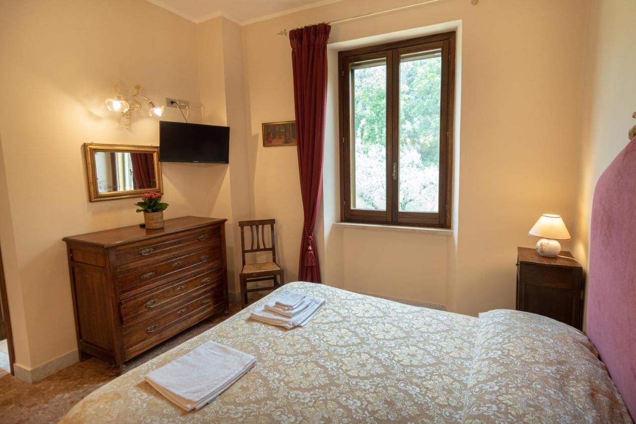 Agriturismo Villa Val D'Olivi Capodacqua  Экстерьер фото