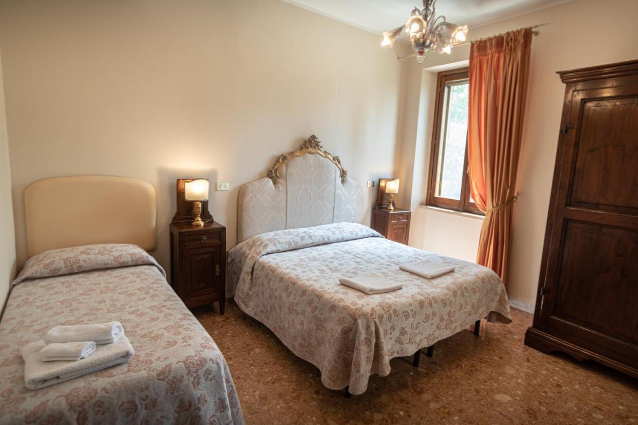 Agriturismo Villa Val D'Olivi Capodacqua  Экстерьер фото