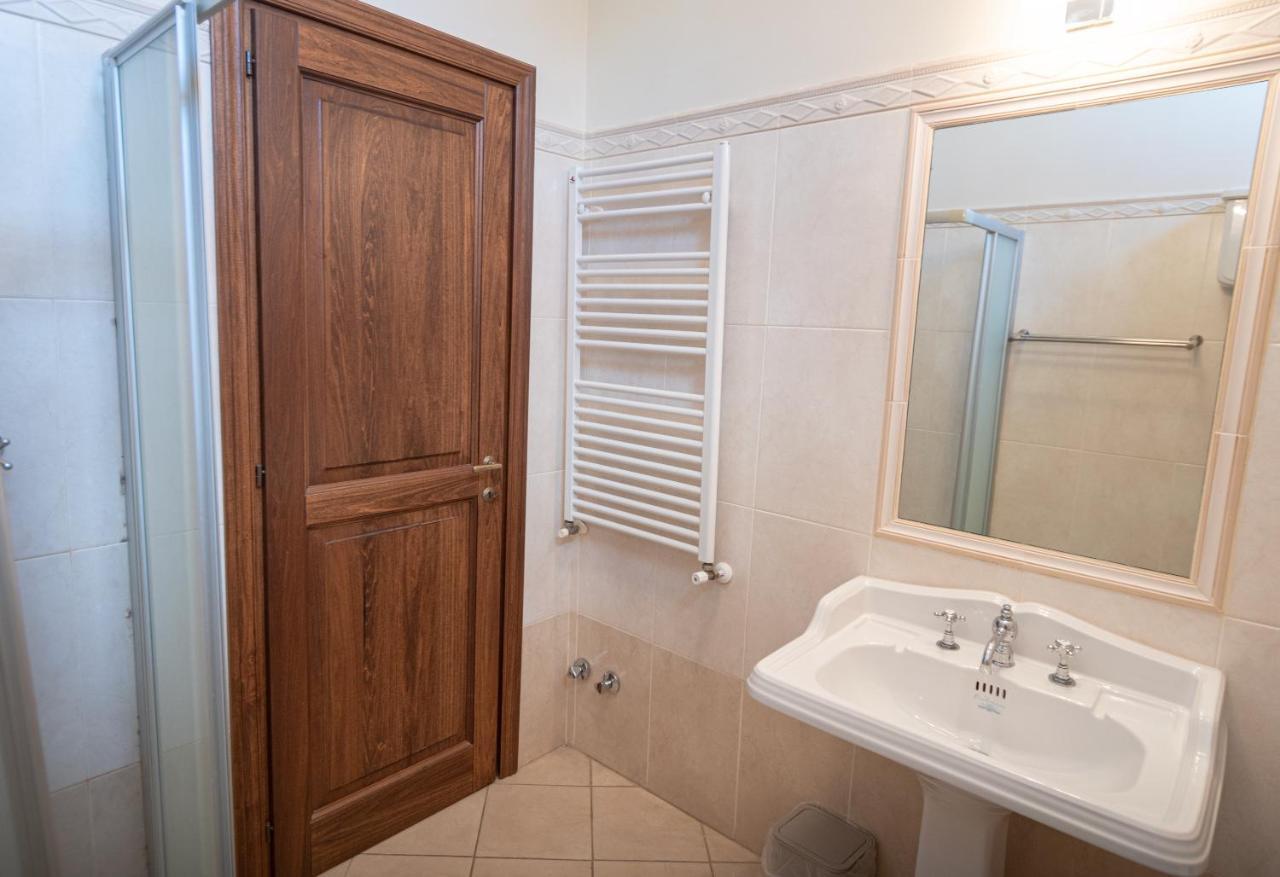 Agriturismo Villa Val D'Olivi Capodacqua  Экстерьер фото