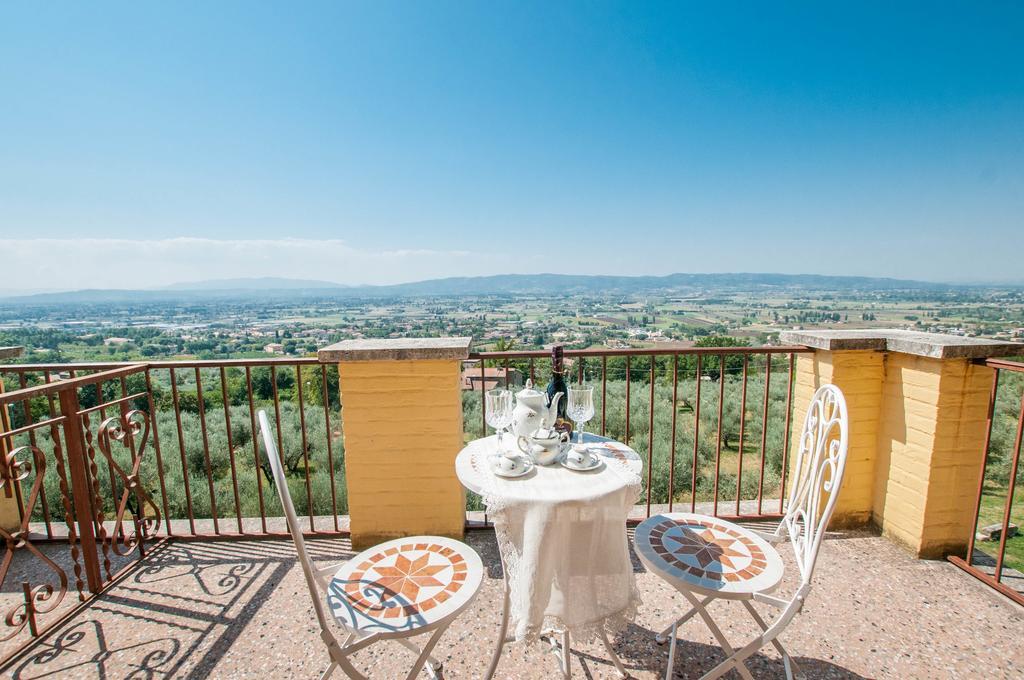 Agriturismo Villa Val D'Olivi Capodacqua  Экстерьер фото