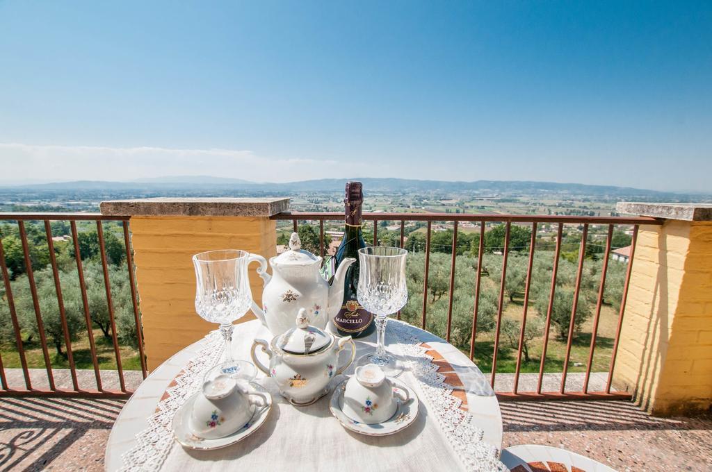 Agriturismo Villa Val D'Olivi Capodacqua  Экстерьер фото