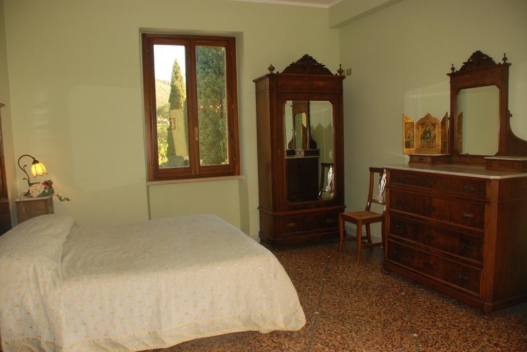 Agriturismo Villa Val D'Olivi Capodacqua  Экстерьер фото
